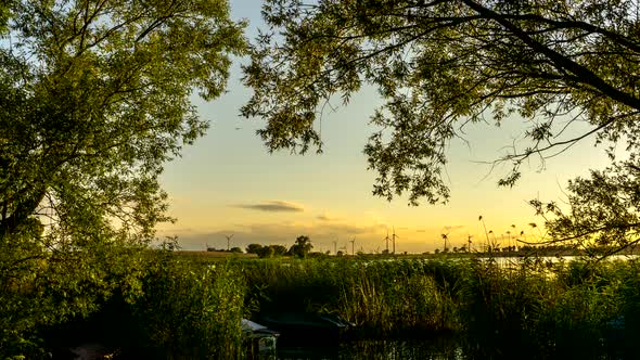 The light of the setting sun on the lake.