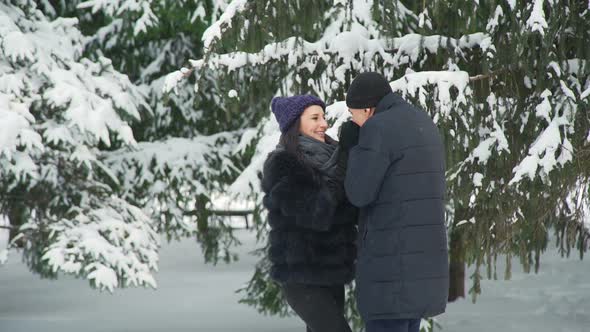 Man Warm Woman s Hand in Winter