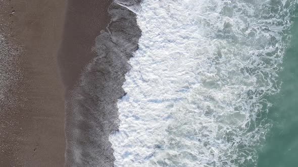 Vertical Video Sea Near the Coast  Closeup of the Coastal Seascape
