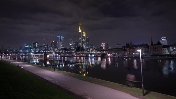 Timelapse of Frankfurt skyline and Main River