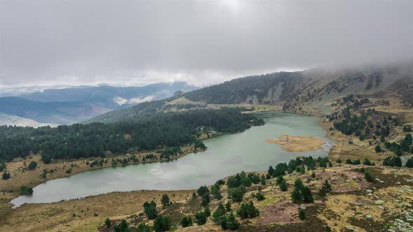 Foggy Glacier Lake Timelapse - Neila Laguna HD