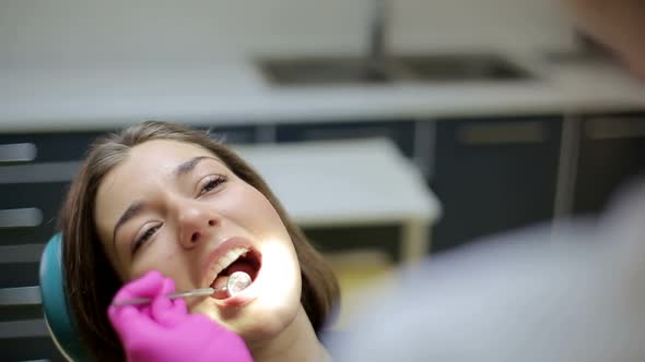 Tooth whitening. Application of the latest technology, cold whitening of teeth