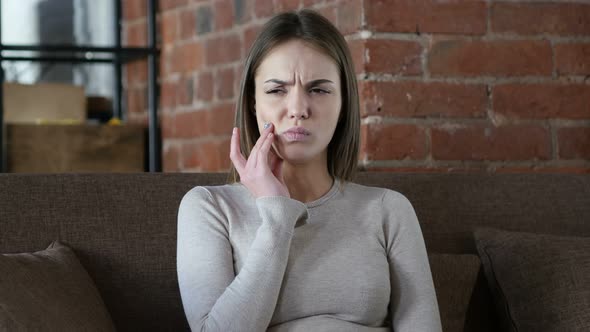 Toothache, Woman with Tooth Pain