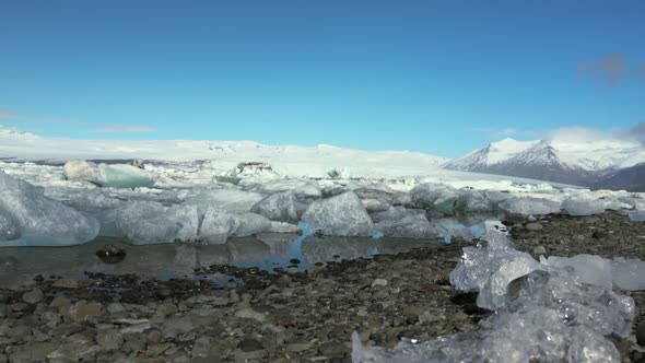 Slide from the Jökulsárlón Glacier lagoon 