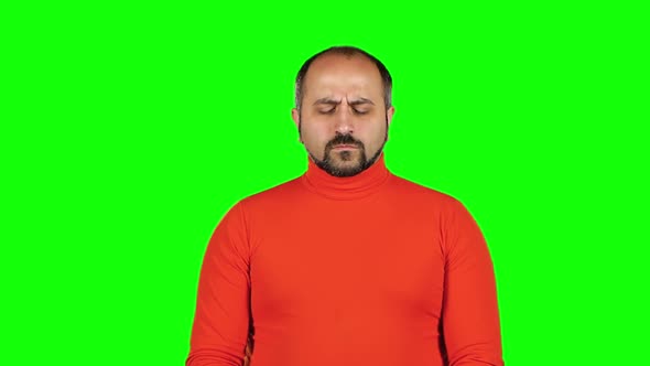 Caucasian Man Thinks Hard Next an Idea Comes To Him. Green Screen. Slow Motion