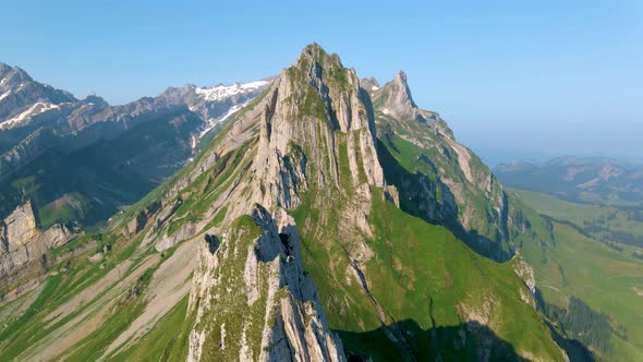 Schaefler Altenalptuerme Mountain Ridge Swiss Alpstein Appenzell Innerrhoden Switzerlandsteep Ridge