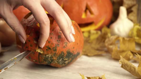 The Girl Cuts in Mouth Pumpkin Halloween Lantern Decoration