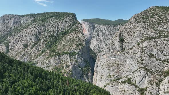 Grand Canyon With Deep Cliffs