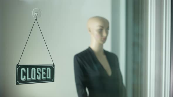 Closed Sign with Manikin