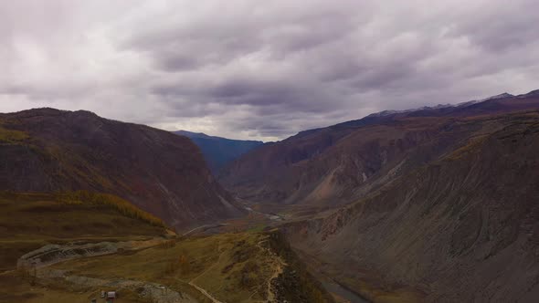 KatuYarik Mountain Pass