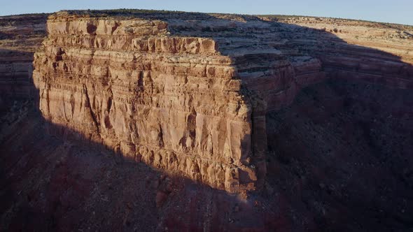 Aerial shot of the cliffs along the edge of Cedar Mesa in Southern Utah