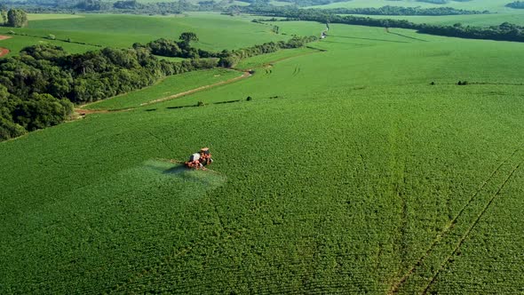 Pulverizer in soy Field 14