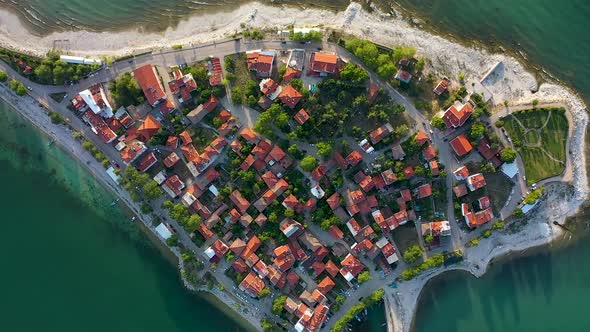 A City on the Shore of a Large Lake