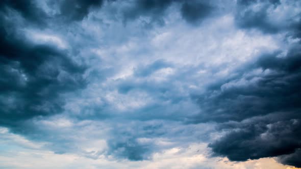 Storm cumulus clouds, time-lapse