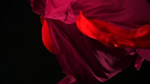 Flowing red cloth, Slow Motion