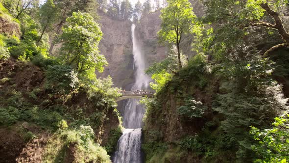 Wonderful Clear Waterfall Hiking in America to the Wakina Falls Oregon