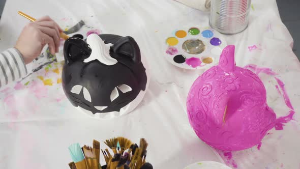 Painting Craft Pumpkin with Acrylic Paint for Halloween