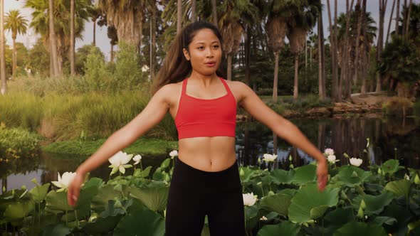 Woman working out in the park alt
