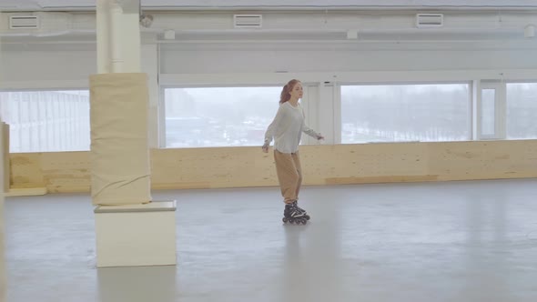 Pretty Woman in Inline Skating Center