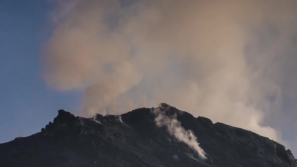 volcano sicily stromboli lava active italy mountain explosive smoke