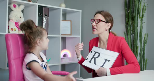 Speech Therapist Teaches the Girls to Say the Letter R