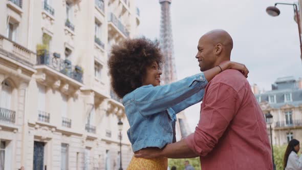 Happy couple spending time in the city