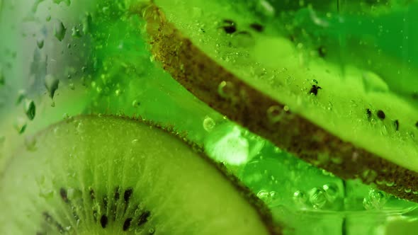 Kiwi Lemonade Macro