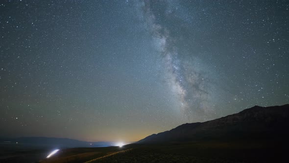 Beautiful Time Lapse Of The Night Sky