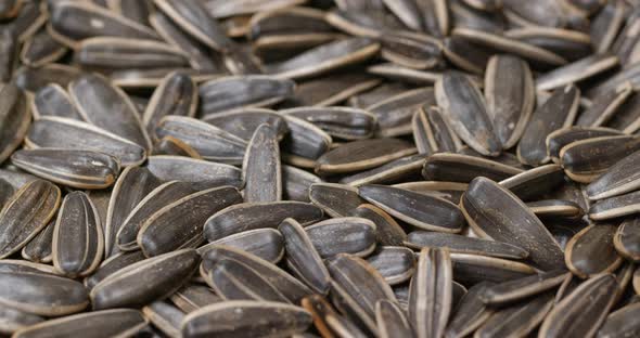 Baked sunflower seed