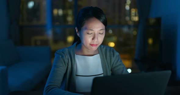 Woman use of laptop computer