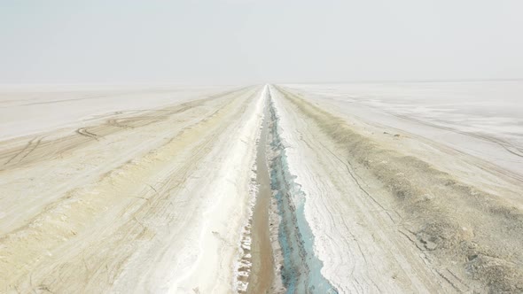 Expansive And Scenic Salt Flats In Bonneville, Utah. Forward Aerial