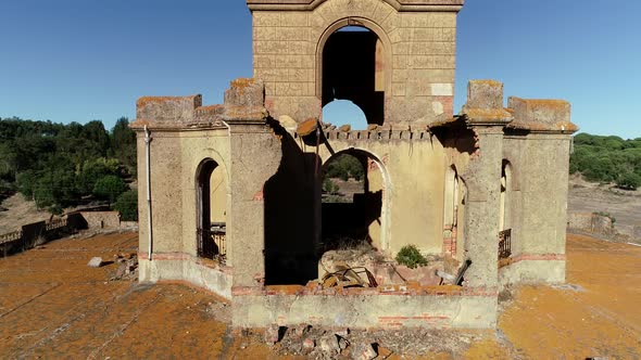 Abandoned Palace in Portugal