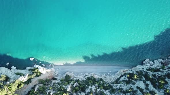 FLYING TO SECRET EMPTY BEACH