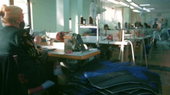 People with Disabilities Sew Specialized Clothing