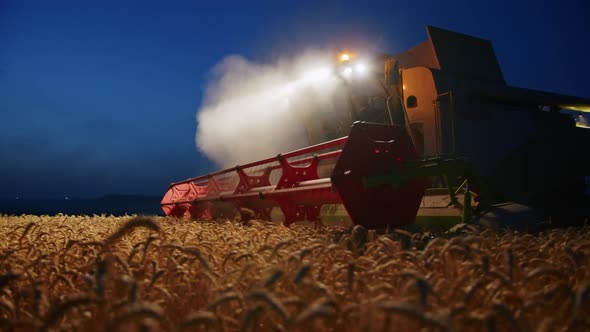 Night Harvesting with a Combine Ukrainian Combine Harvests Wheat Farmers in Ukraine