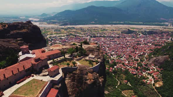 Meteora Monasteries From 11Th Century alt