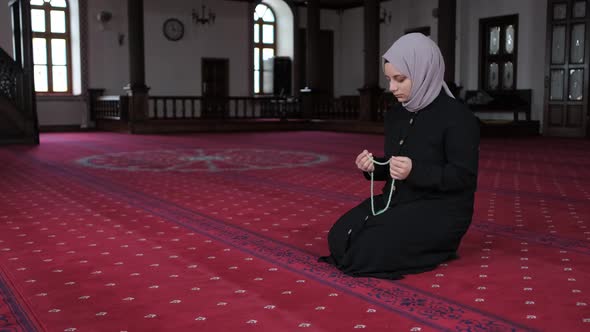 Muslim Prayer Bead On Masjid