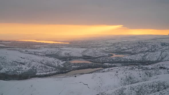 8K Snowy City By The Lake