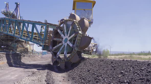 Coal loading process.