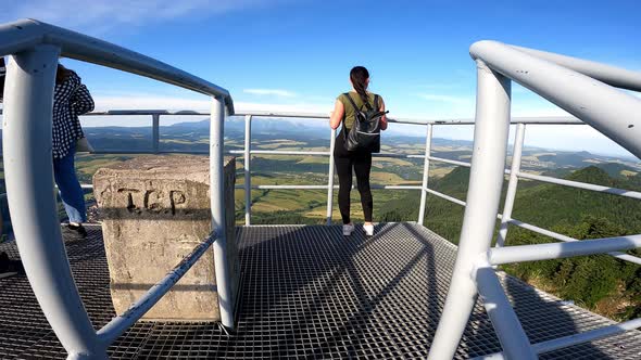 View of the Trzy Korony lookout tower in the Pieniny National Park