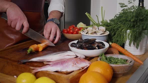 Process of mediterranean dish preparation.