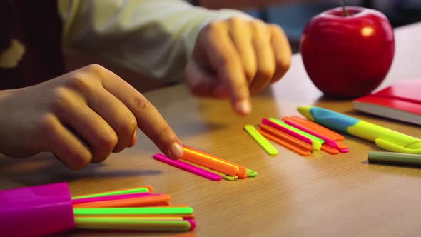 The Student in the Class Learns Math with Counting Sticks