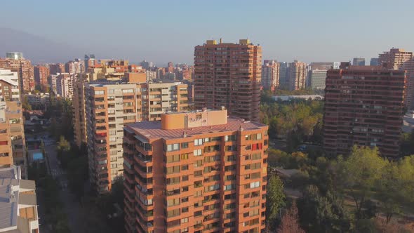 apartments for homes in Santiago de Chile with good surplus value and parks with green areas for bet