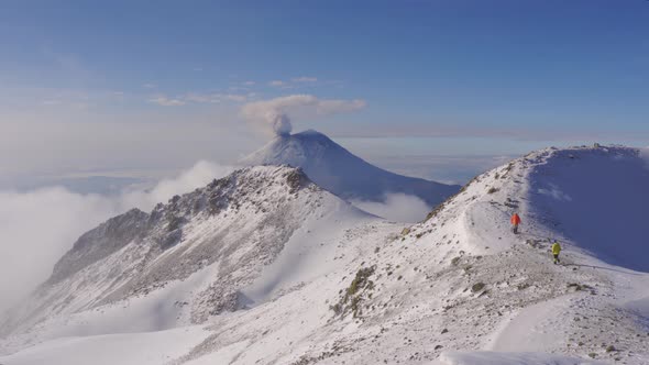 Popocatepetl volcano, seen from the top of the Iztaccihuatl volcano