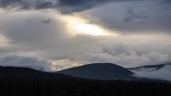 Time Lapse of Beautful Sunset with Clouds and Mountains