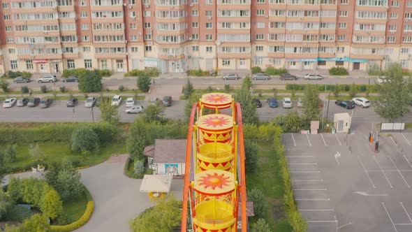 The park of the 400th anniversary of Krasnoyarsk Sovetsky district of Krasnoyarsk Ferris wheel