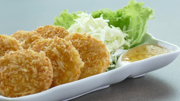 Deep fried shrimp cake