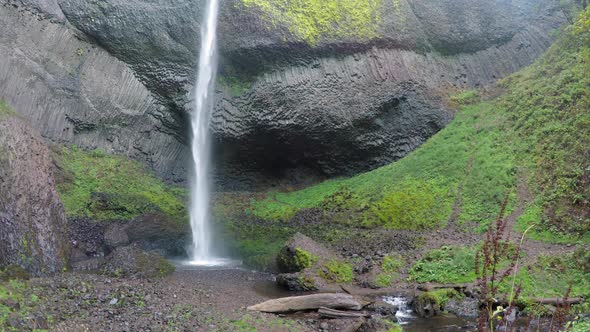 Latourell Waterfall Mid