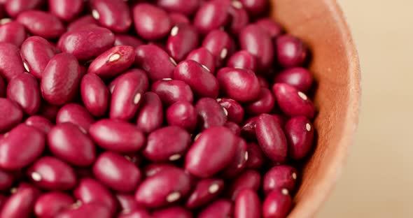 Red mung bean in wooden bowl