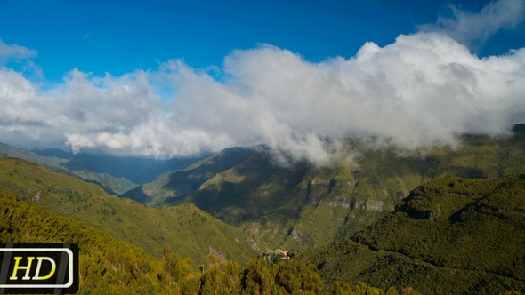 Fast Clouds over Madeira Mountines